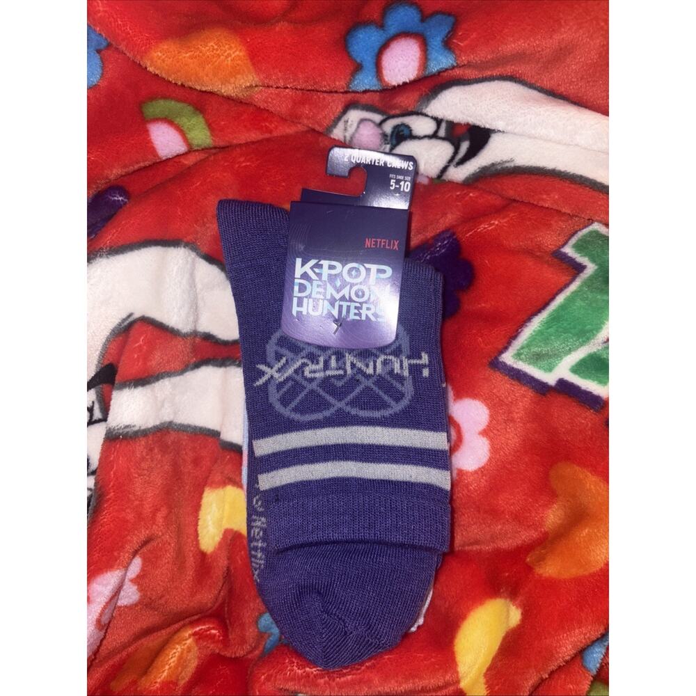 K-Pop Demon Hunters HUNTRX & SAJA BOYS Quarter Crew Socks, 2 Pk, Shoe Size 5-10
